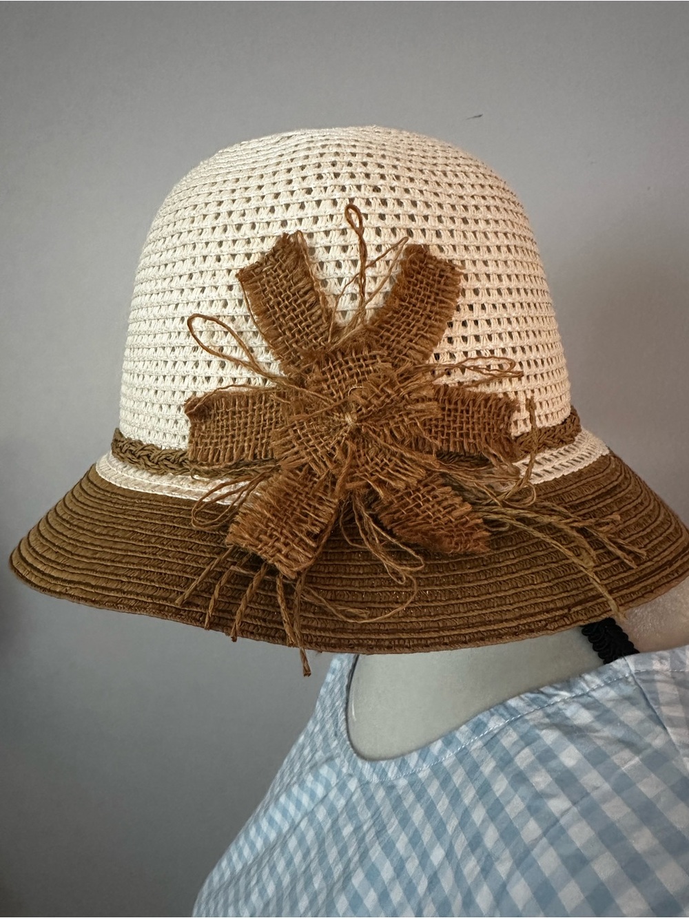 D&Y White and Brown Straw Sun Hat with Burlap Flower